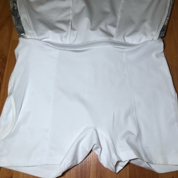 TAIL skort with side inserts & Ruffle Hem Tenniscore size M - Picture 8 of 12